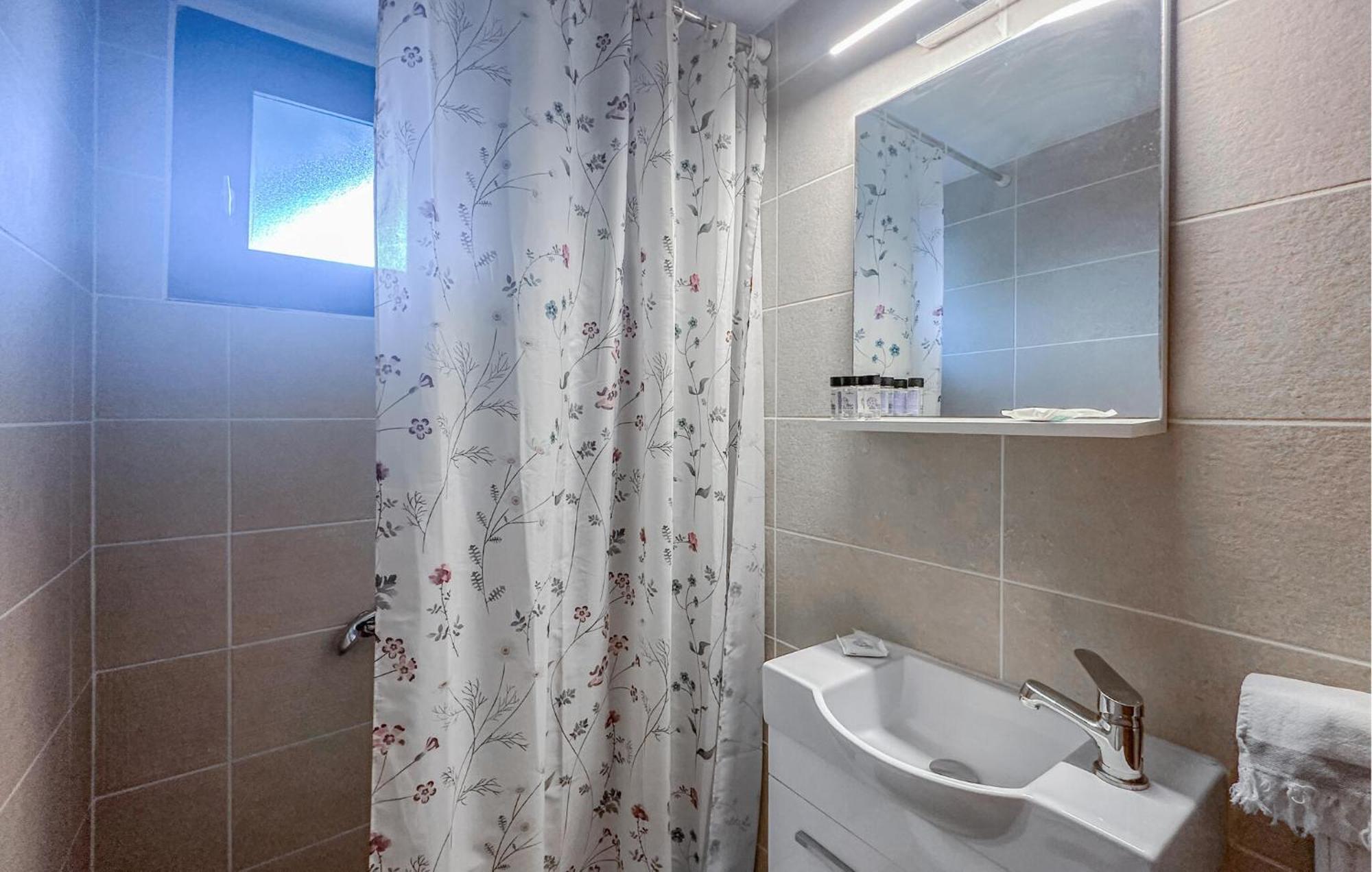 2 Bedroom Lovely Apartment In Leventoxori, Ilias Korakokhórion Екстериор снимка