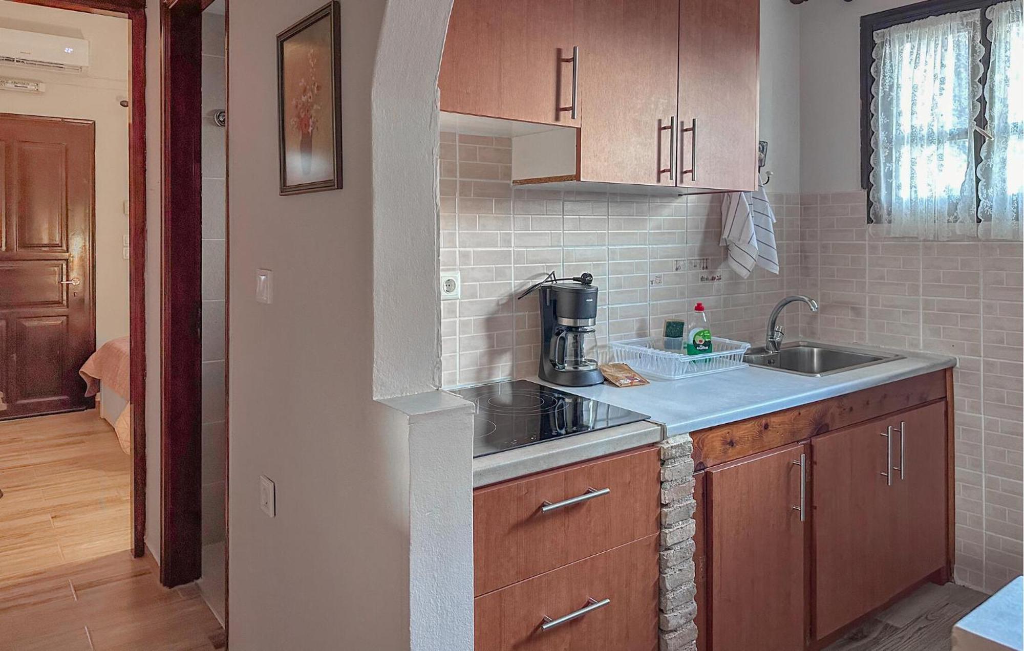 2 Bedroom Lovely Apartment In Leventoxori, Ilias Korakokhórion Екстериор снимка